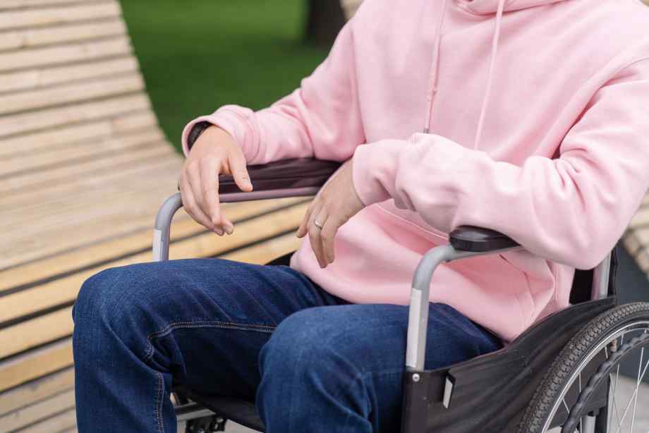 Invalidité catégorie 2 : quelle prime de licenciement peut-on toucher ?-Agnès Thill Business