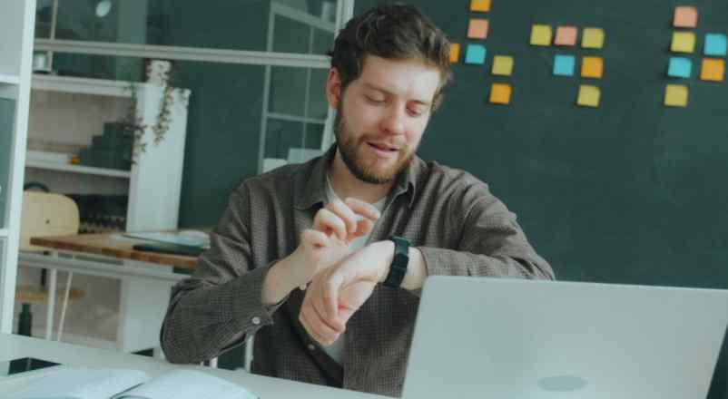 Combien de semaines de congés l’employeur peut-il imposer ? Agnès Thill Business